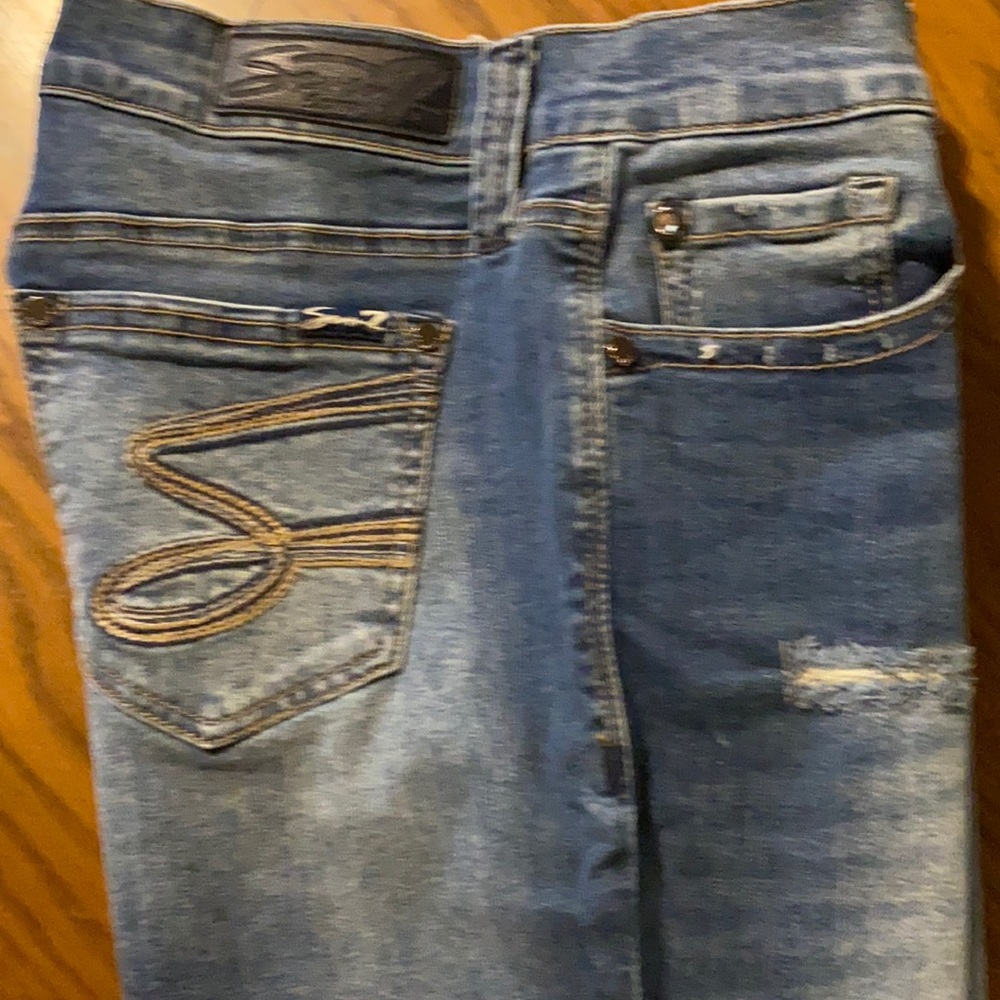 Seven 7 Girlfriend jeans. Size 6 (30x28) tapered